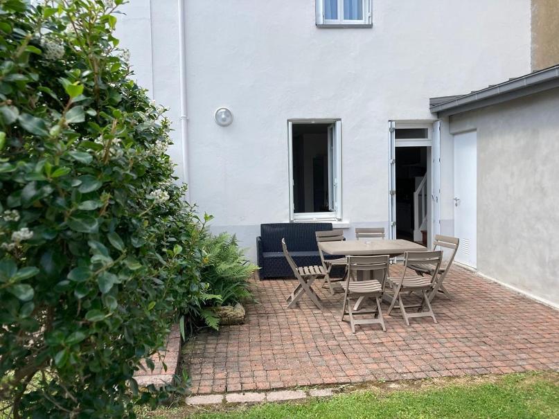 Resid'Spa Loire & Sevre Reze Exterior photo